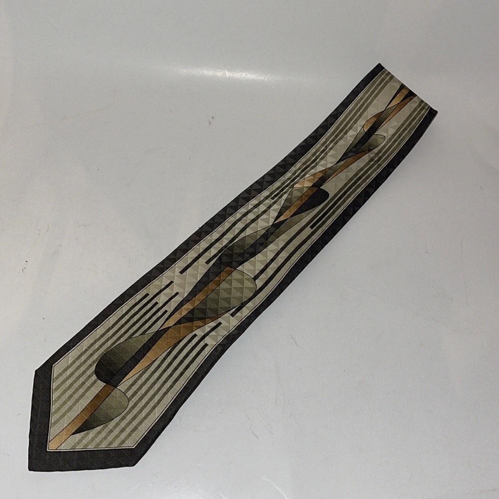 ENRICO CAPUCCI 100% Silk Men’s Tie.
